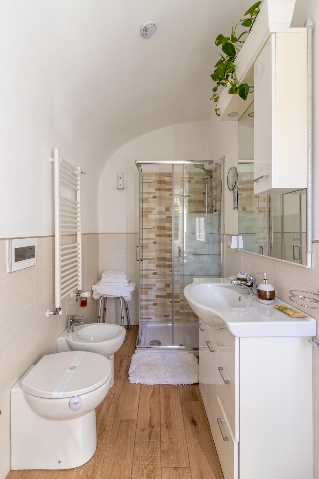 Chrizia Hotel Novi Ligure Buitenkant foto