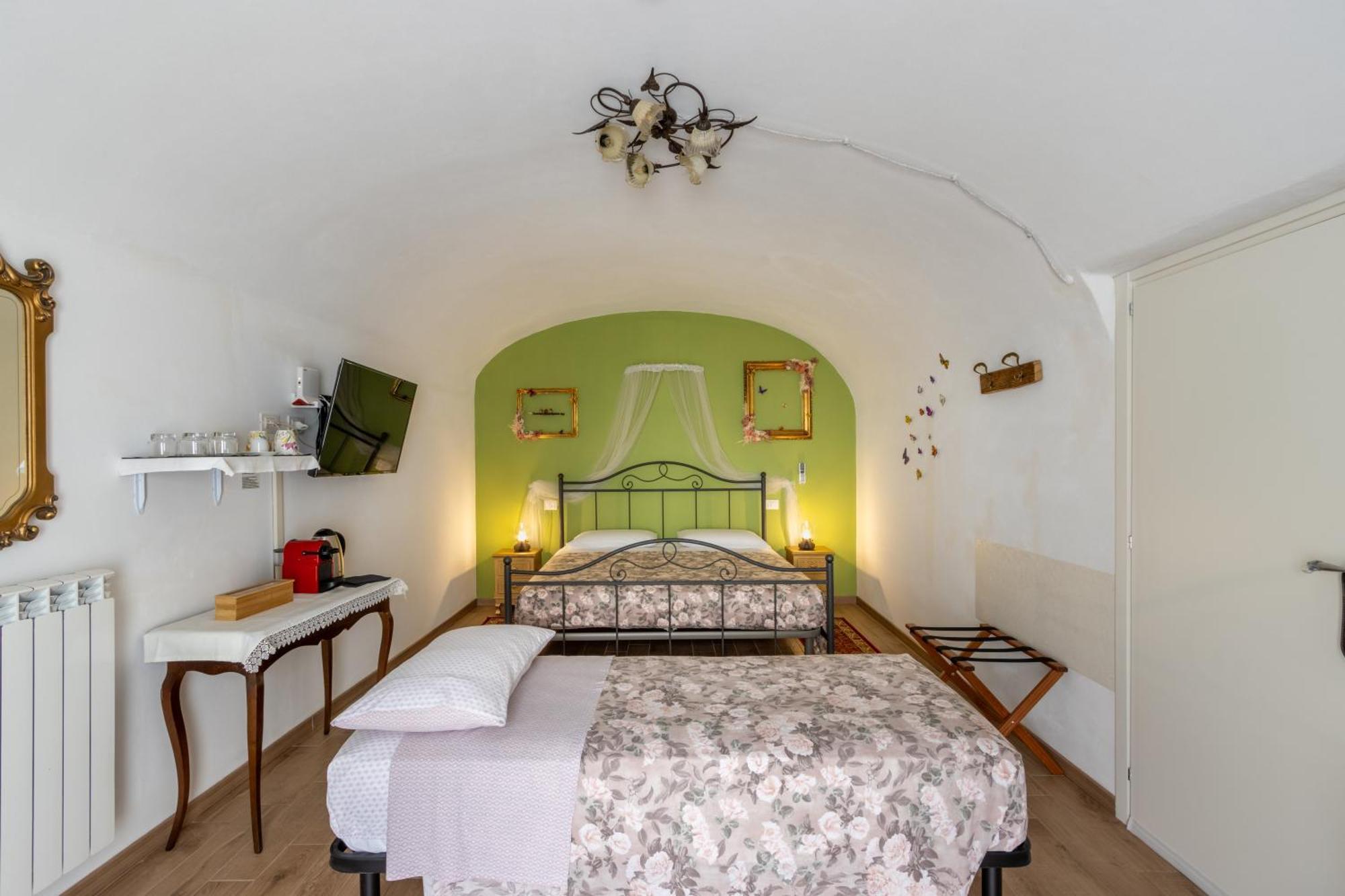 Chrizia Hotel Novi Ligure Buitenkant foto