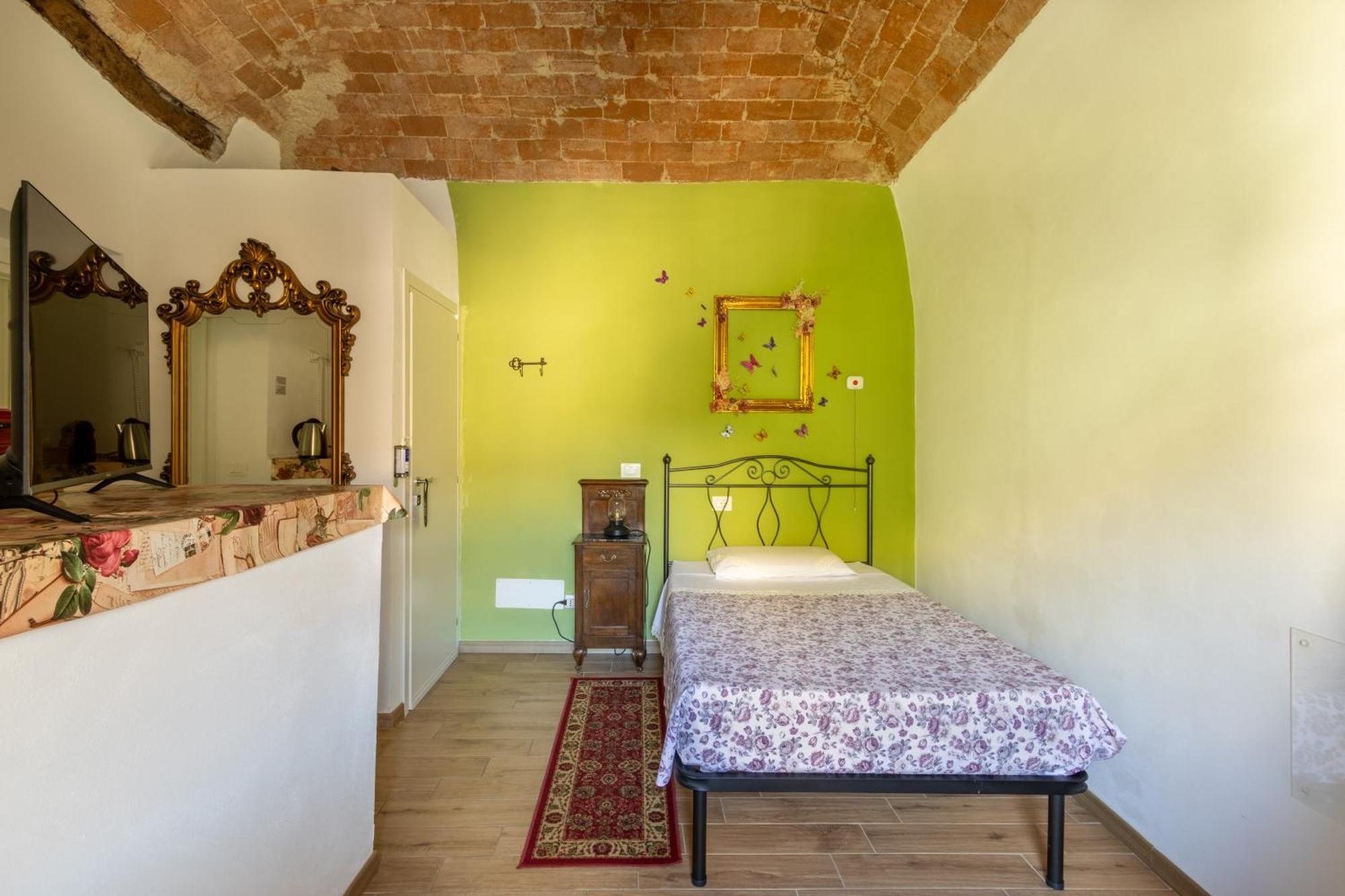 Chrizia Hotel Novi Ligure Buitenkant foto